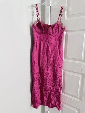 NWOT SAMPLE FOR LOVE AND LEMONS BEST FOR MEDIUM